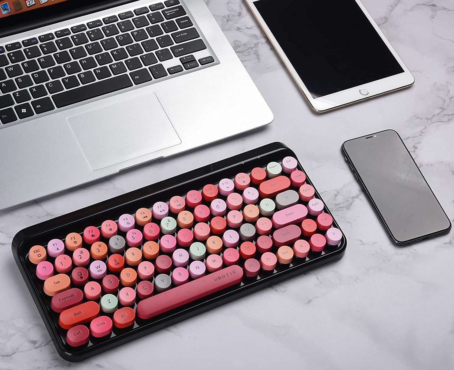 retro-typewriter-keyboard